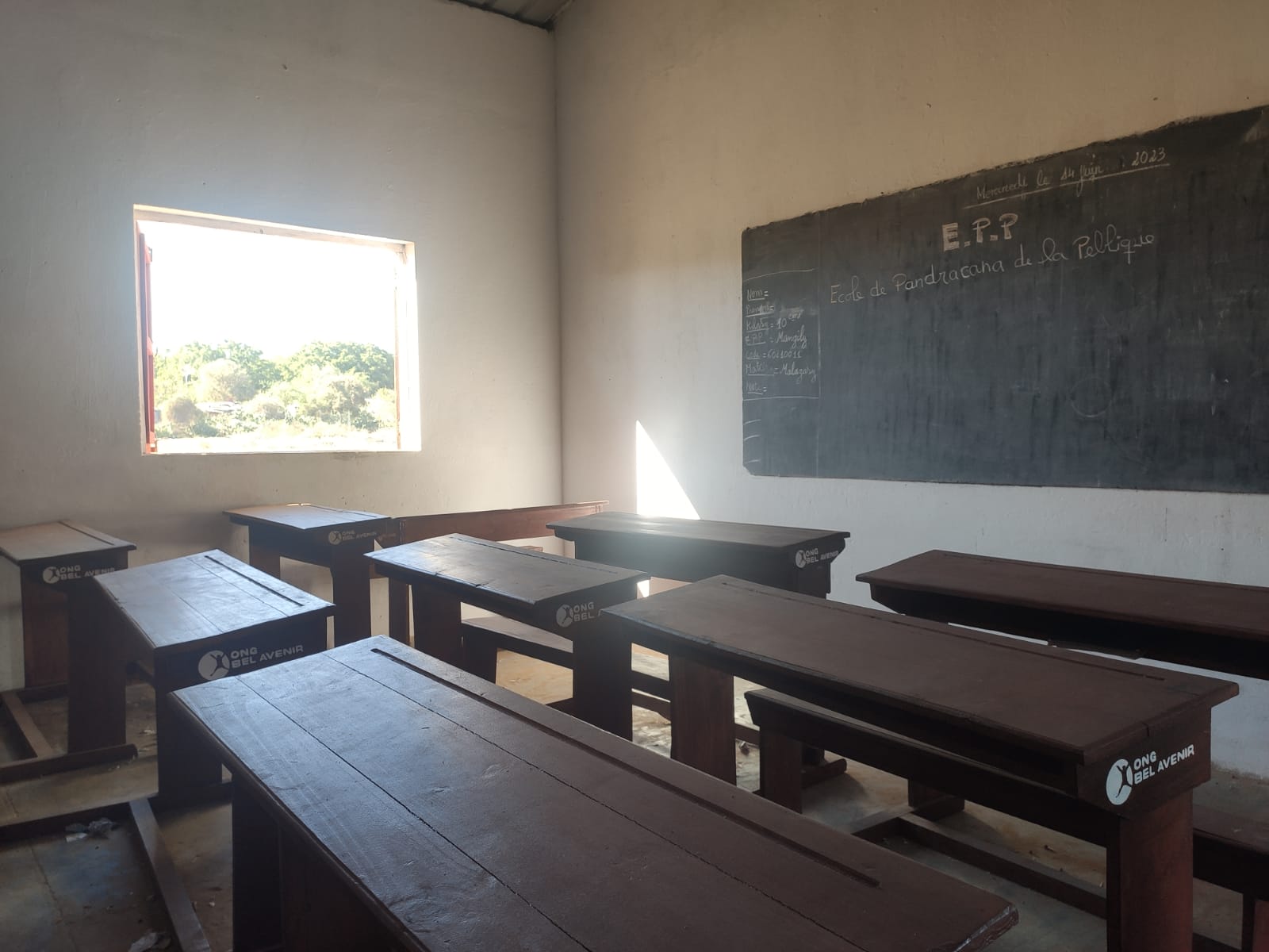 Rehabilitem una aula escolar a Madagascar amb l’Associació Aigua de Coco-3